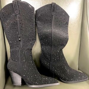 black rhinestone cowboy boots